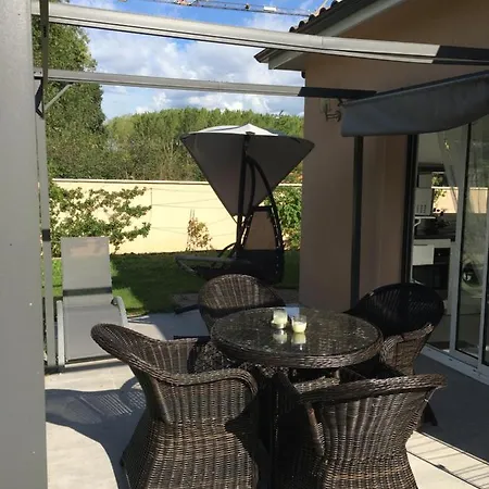 Le Du Golf Casa de Férias Montauban